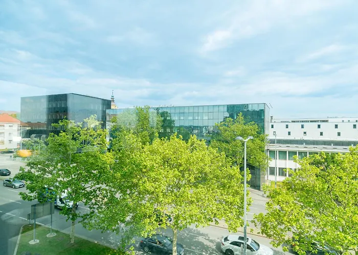 Residence, Philips Haus - Europlaza