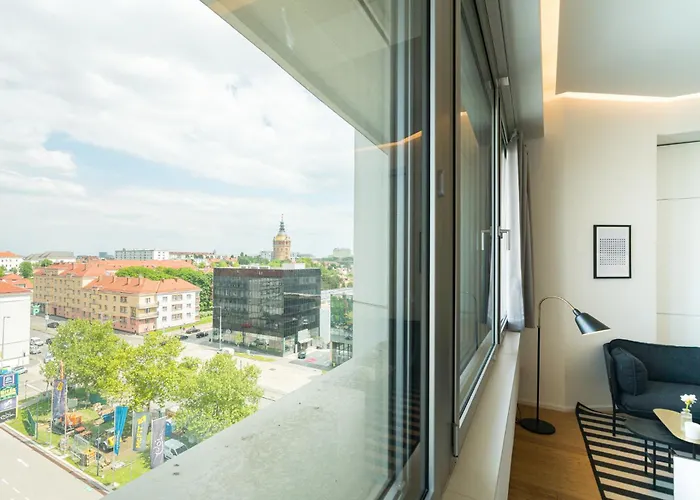 Residence, Philips Haus - Europlaza 4* Bécs